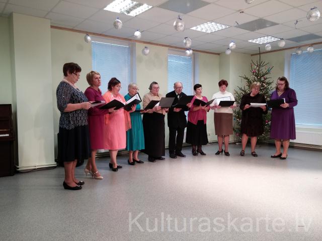Ziemassvētku koncerts "Ielaid sirdī prieku!"